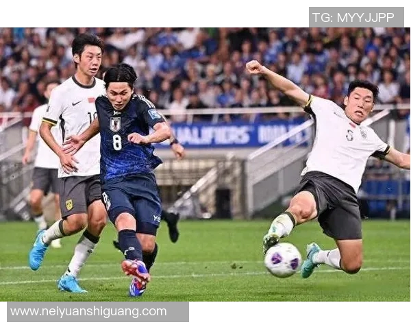 国足与国际足球明星实力对比图揭示中国足球的差距与未来发展方向